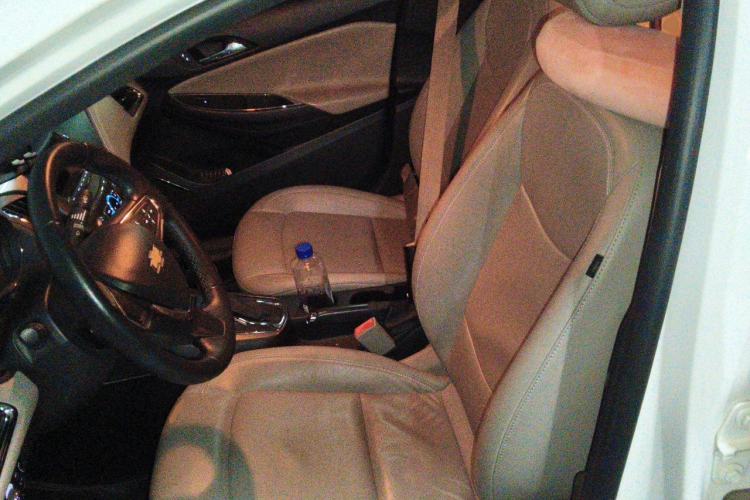 Used Chevrolet Cruze 2015 1.4T DCG Luxury Edition Left Front Seat