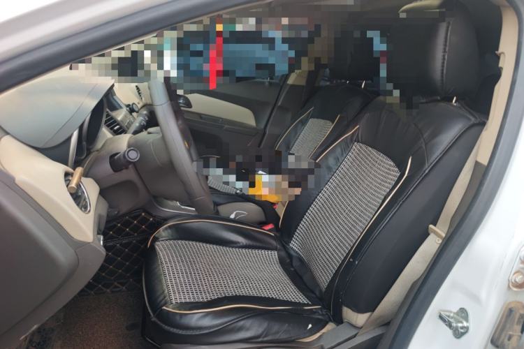 Used Chevrolet Cruze 2015 1.5L Classic SE MT Left Front Seat