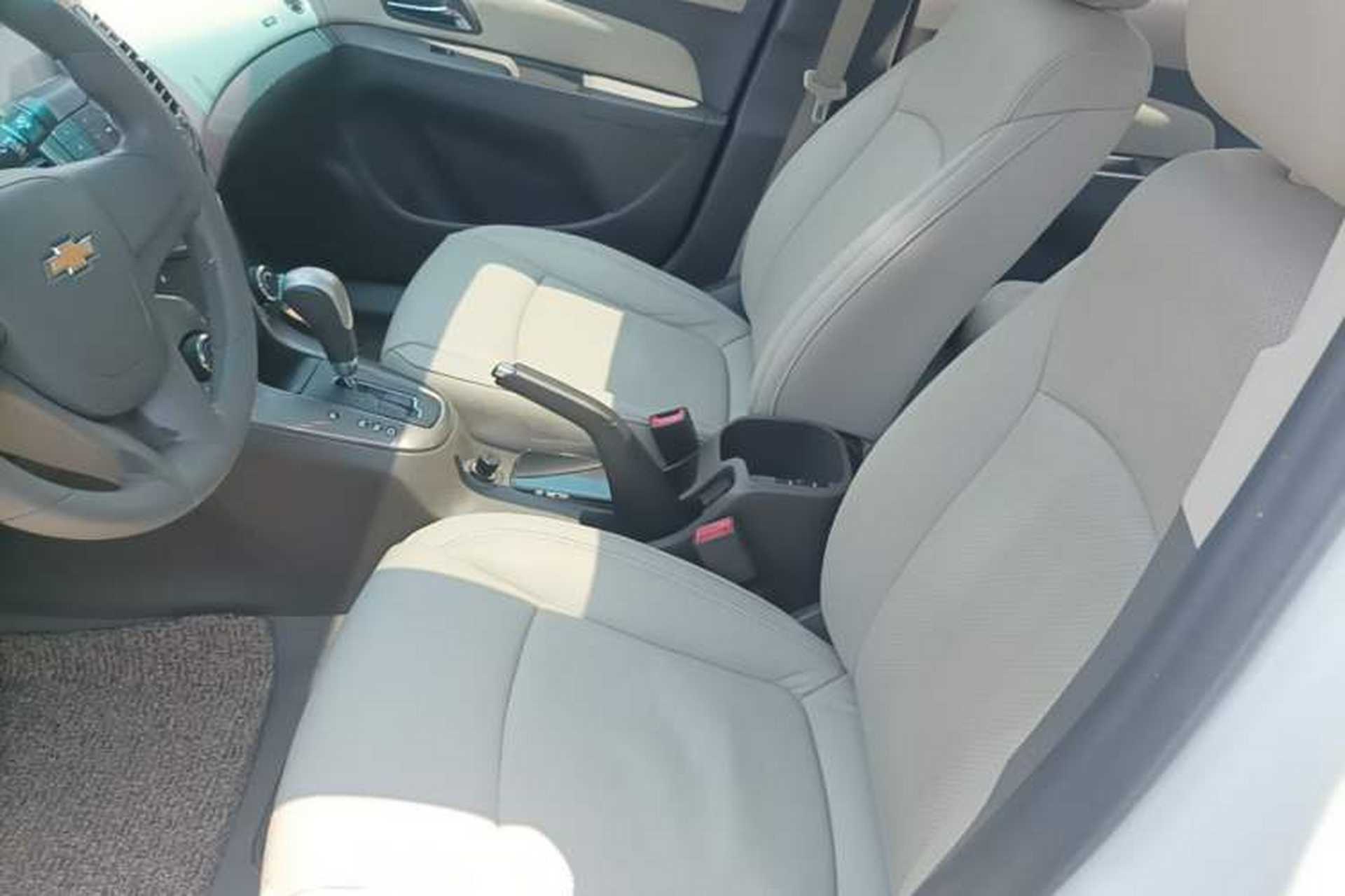Used Chevrolet Cruze 2015 1.5L Classic SE AT Left Front Seat