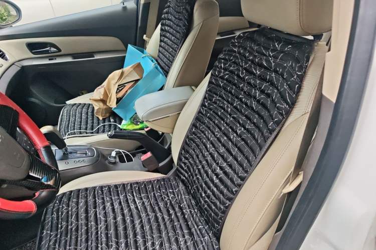 Used Chevrolet Cruze 2015 1.5L Classic SE AT Left Front Seat