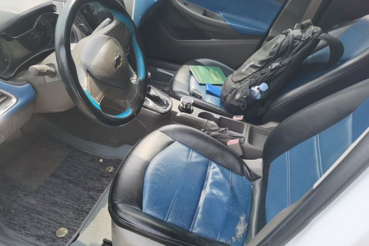 Used Chevrolet Cruze 2015 1.5L Automatic Fashion Navigation Edition Left Front Seat