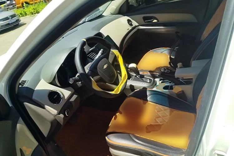 Used Chevrolet Cruze 2015 1.5L Classic SE AT Left Front Seat