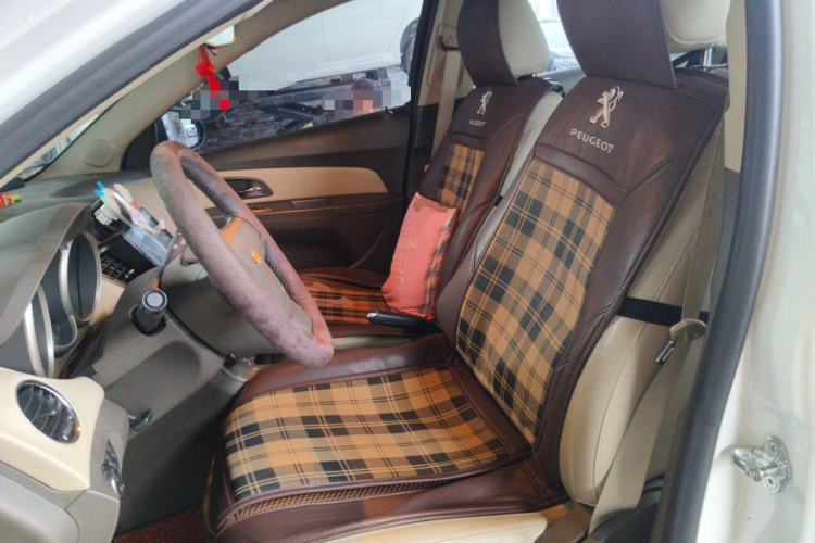 Used Chevrolet Cruze 2015 1.5L Classic SE AT Left Front Seat