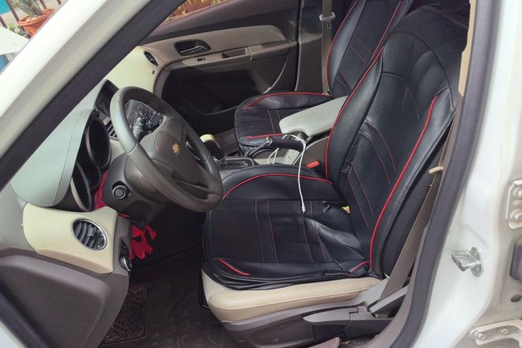 Used Chevrolet Cruze 2015 1.5L Classic SE AT Left Front Seat