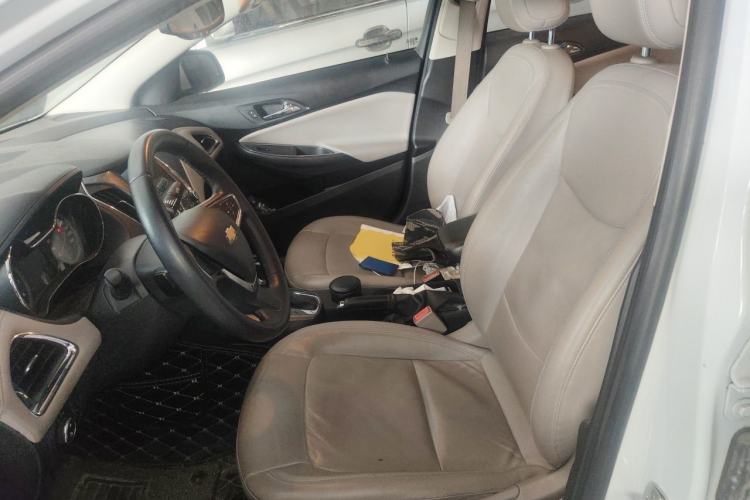 Used Chevrolet Cruze 2015 1.4T DCG Luxury Edition Left Front Seat