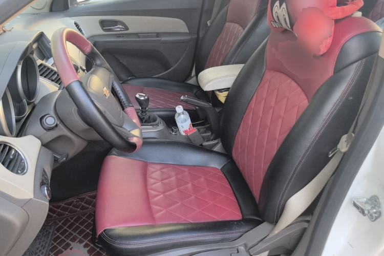 Used Chevrolet Cruze 2015 1.5L Classic SL MT Left Front Seat