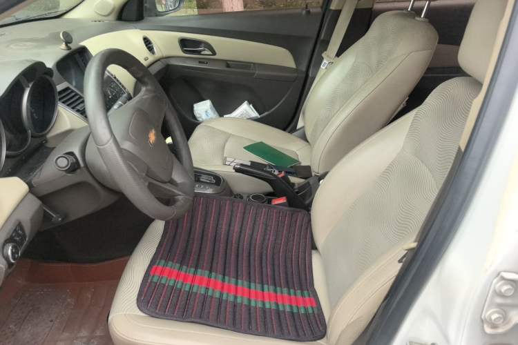 Used Chevrolet Cruze 2015 1.5L Classic SE AT Left Front Seat