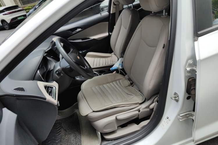 Used Chevrolet Cruze 2015 1.5L Automatic Luxury Edition Left Front Seat