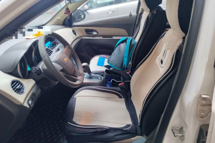 Used Chevrolet Cruze 2015 1.5L Classic SE AT Left Front Seat