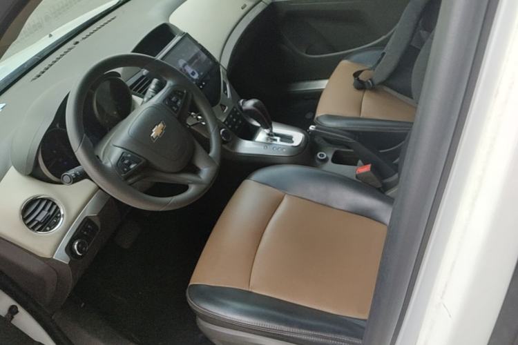 Used Chevrolet Cruze 2015 1.5L Classic SE AT Left Front Seat