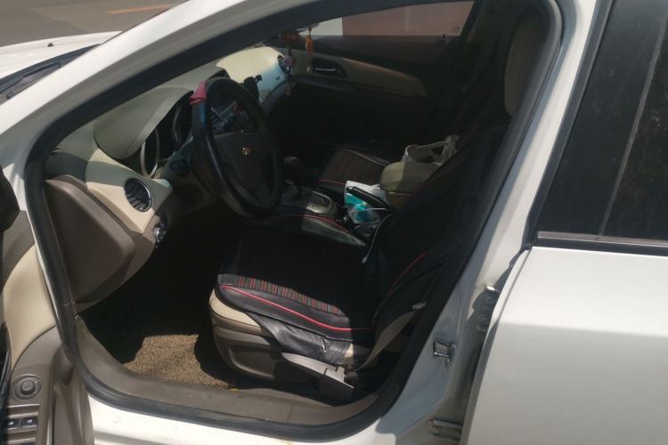 Used Chevrolet Cruze 2015 1.5L Classic SE AT Left Front Seat