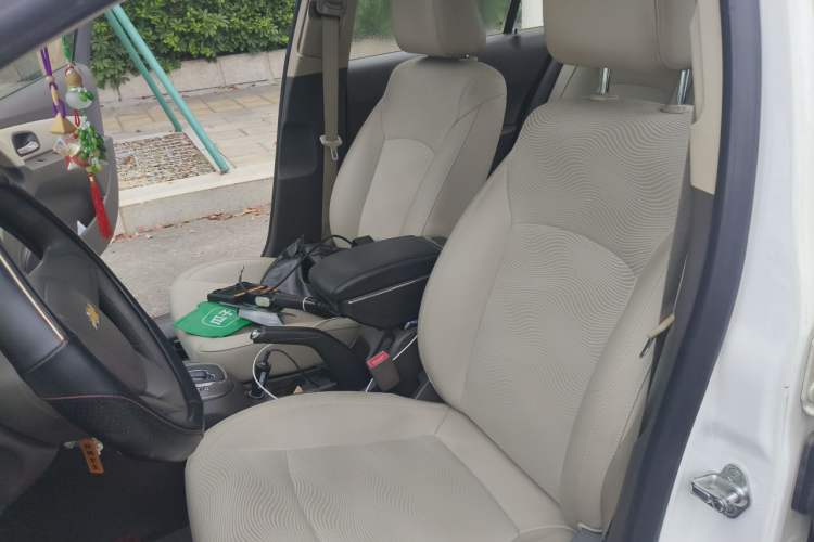 Used Chevrolet Cruze 2015 1.5L Classic SE AT Left Front Seat