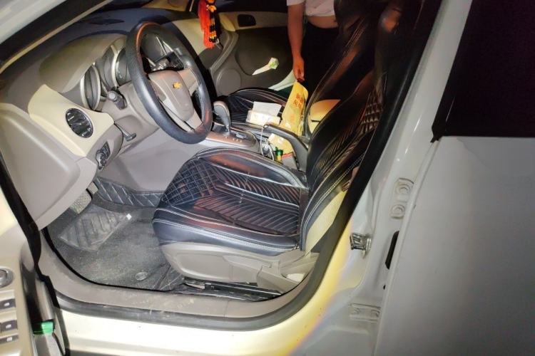 Used Chevrolet Cruze 2015 1.5L Classic SE AT Left Front Seat
