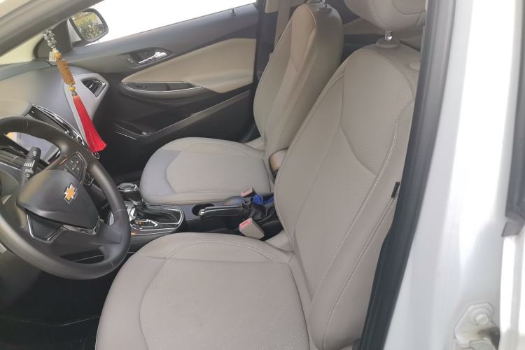 Used Chevrolet Cruze 2015 1.5L Automatic Luxury Edition Left Front Seat