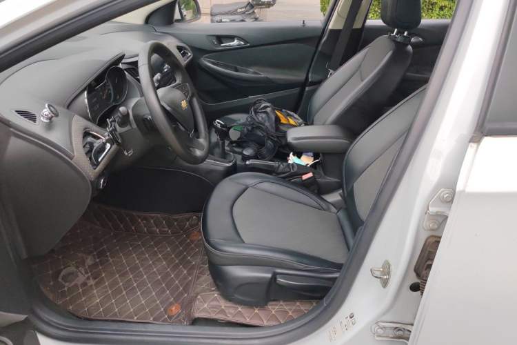 Used Chevrolet Cruze 2015 1.5L Manual Elite Edition Left Front Seat