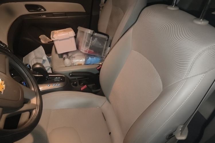 Used Chevrolet Cruze 2015 1.5L Classic SE AT Left Front Seat