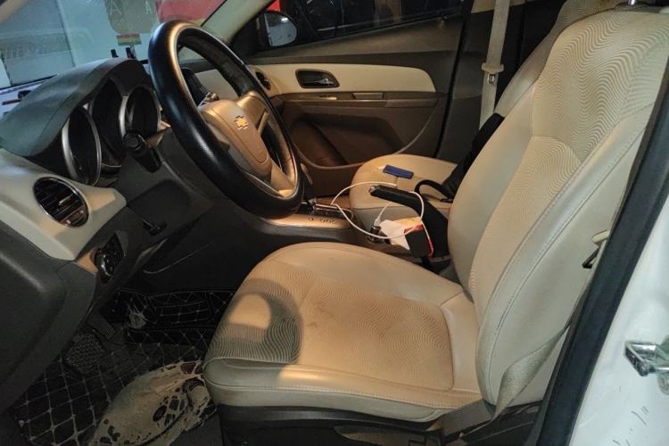 Used Chevrolet Cruze 2015 1.5L Classic SE AT Left Front Seat