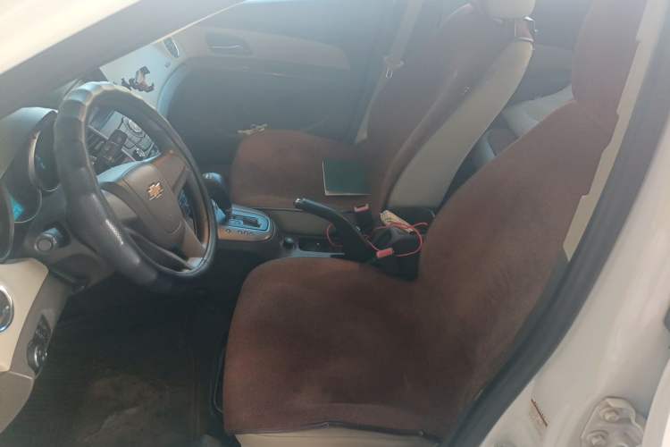 Used Chevrolet Cruze 2015 1.5L Classic SE AT Left Front Seat