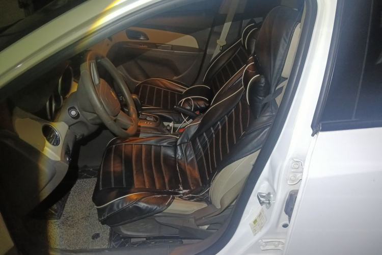 Used Chevrolet Cruze 2015 1.5L Classic SE AT Left Front Seat