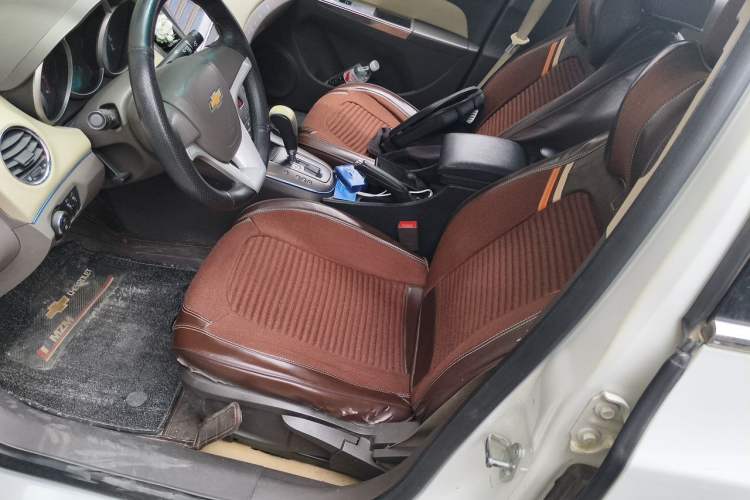 Used Chevrolet Cruze 2015 1.5L Classic SE AT Left Front Seat