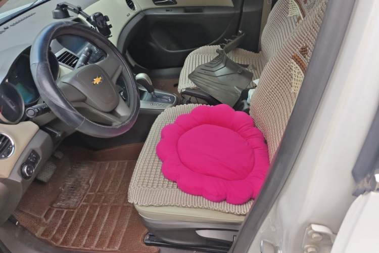 Used Chevrolet Cruze 2015 1.5L Classic SE AT Left Front Seat