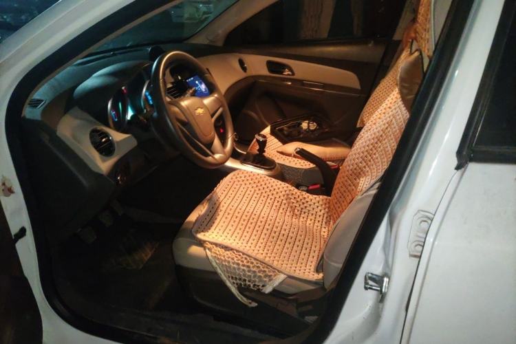Used Chevrolet Cruze 2015 1.5L Classic SL MT Left Front Seat