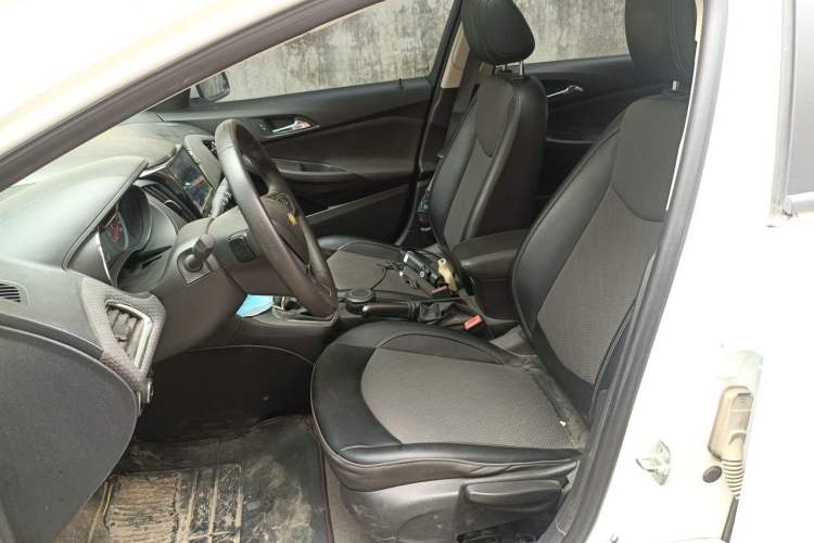 Used Chevrolet Cruze 2015 1.5L Manual Elite Edition Left Front Seat