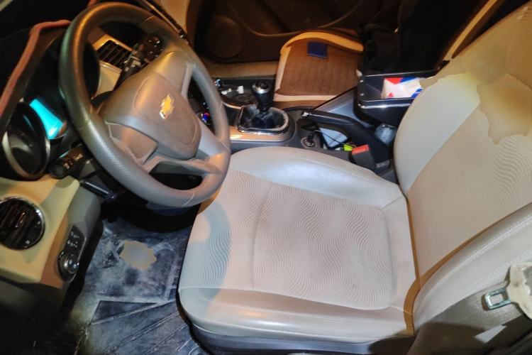 Used Chevrolet Cruze 2015 1.5L Classic SE MT Left Front Seat