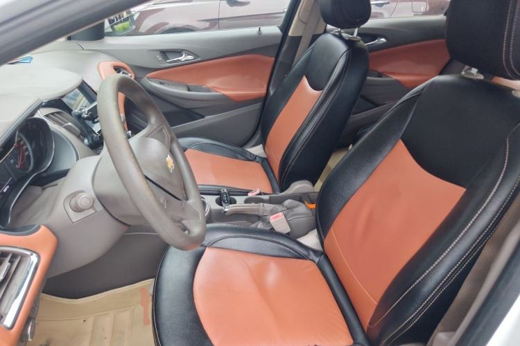 Used Chevrolet Cruze 2015 1.5L Automatic Fashion Navigation Edition Left Front Seat