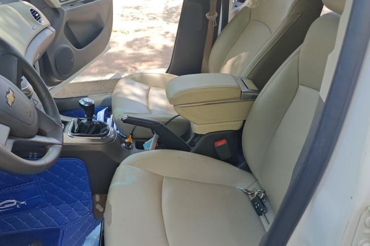 Used Chevrolet Cruze 2015 1.5L Classic SE MT Left Front Seat