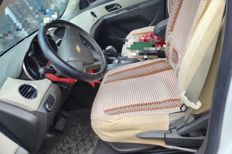 Used Chevrolet Cruze 2015 1.5L Classic SE AT Left Front Seat
