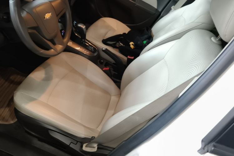 Used Chevrolet Cruze 2015 1.5L Classic SE AT Left Front Seat