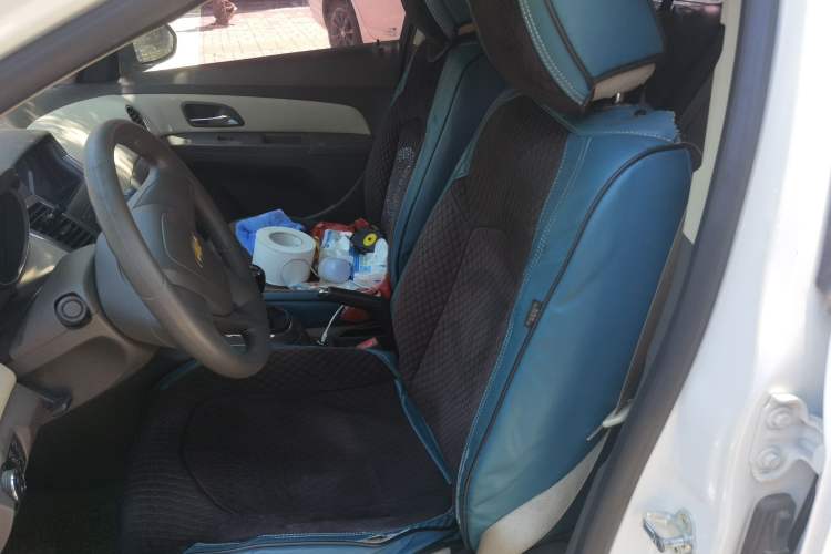 Used Chevrolet Cruze 2015 1.5L Classic SE MT Left Front Seat