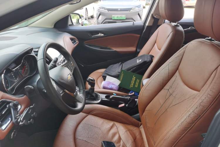 Used Chevrolet Cruze 2015 1.5L Manual Elite Edition Left Front Seat