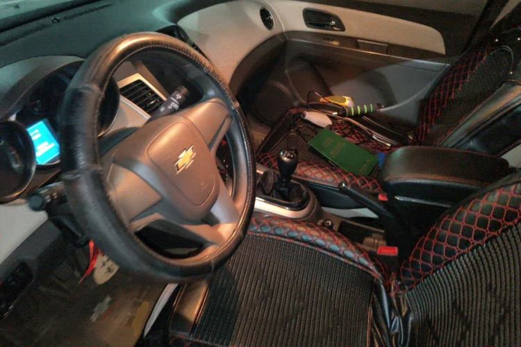 Used Chevrolet Cruze 2015 1.5L Classic SL MT Left Front Seat
