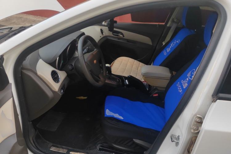 Used Chevrolet Cruze 2015 1.5L Classic SE AT Left Front Seat