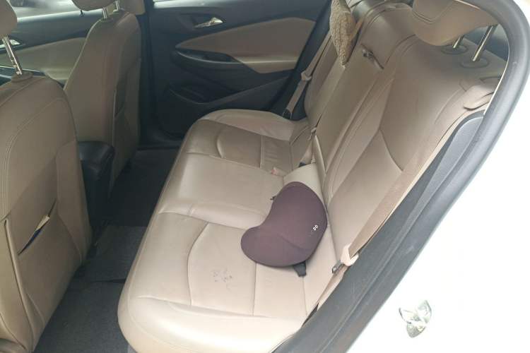 Used Chevrolet Cruze 2015 1.4T DCG Luxury Edition Left Rear Seat