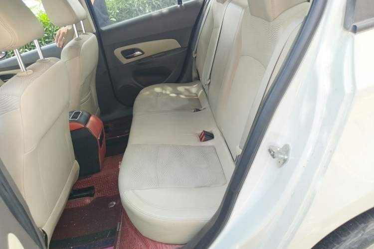 Used Chevrolet Cruze 2015 1.5L Classic SE AT Left Rear Seat