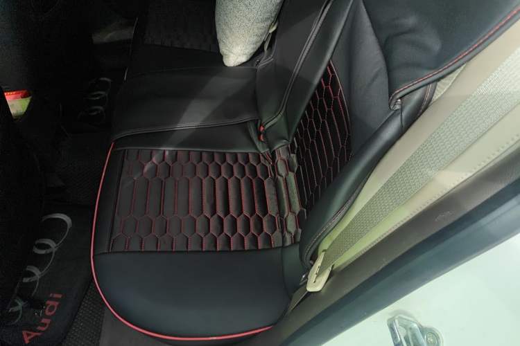 Used Chevrolet Cruze 2015 1.5L Classic SE AT Left Rear Seat