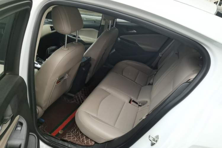 Used Chevrolet Cruze 2015 1.5L Automatic Luxury Edition Left Rear Seat