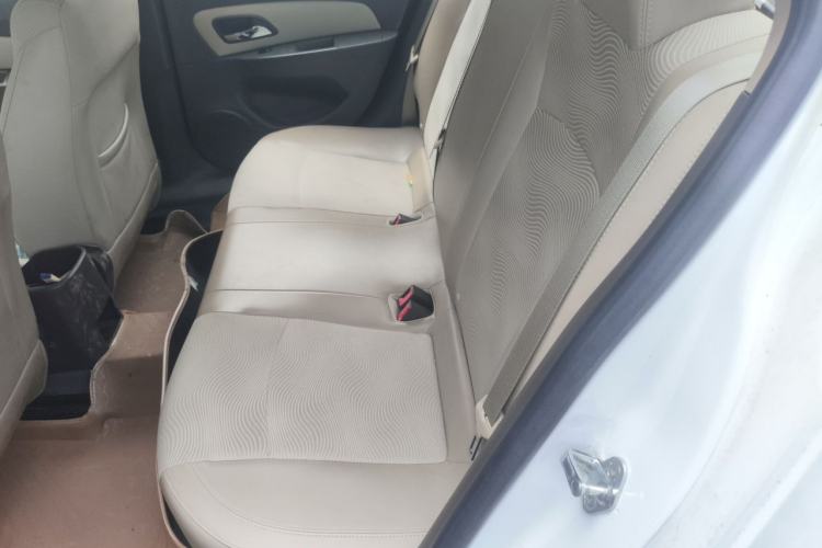 Used Chevrolet Cruze 2015 1.5L Classic SE AT Left Rear Seat