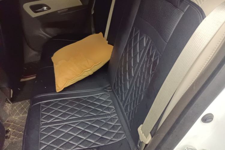 Used Chevrolet Cruze 2015 1.5L Classic SE MT Left Rear Seat