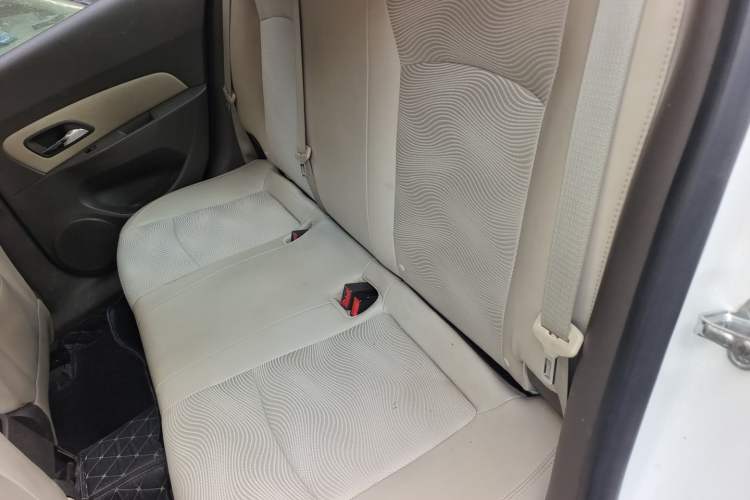 Used Chevrolet Cruze 2015 1.5L Classic SE AT Left Rear Seat