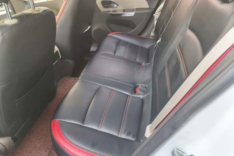 Used Chevrolet Cruze 2015 1.5L Classic SE MT Left Rear Seat