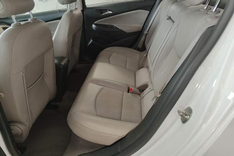 Used Chevrolet Cruze 2015 1.5L Automatic Luxury Edition Left Rear Seat