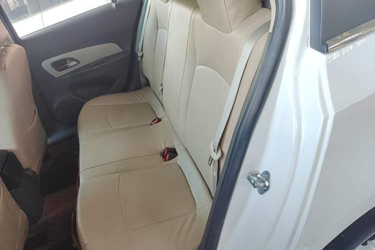 Used Chevrolet Cruze 2015 1.5L Classic SL MT Left Rear Seat