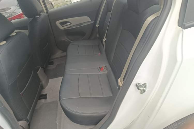 Used Chevrolet Cruze 2015 1.5L Classic SE AT Left Rear Seat