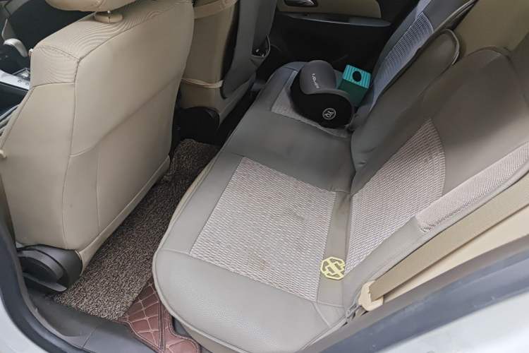 Used Chevrolet Cruze 2015 1.5L Classic SE AT Left Rear Seat