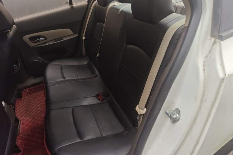 Used Chevrolet Cruze 2015 1.5L Classic SL MT Left Rear Seat