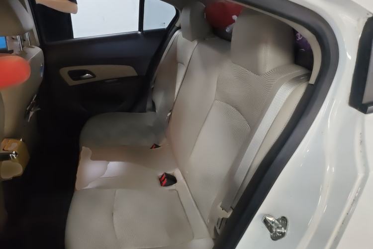 Used Chevrolet Cruze 2015 1.5L Classic SE MT Left Rear Seat